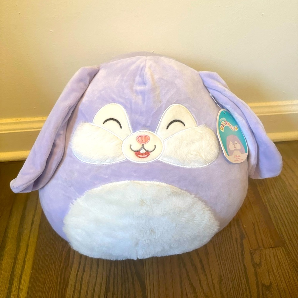 Squishmallow D’Marie the Bunny 12”
